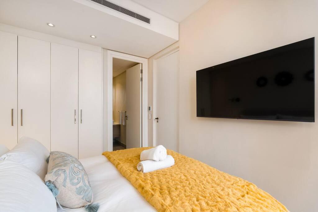 Luxury Getaway At 32 Napier Apartment
